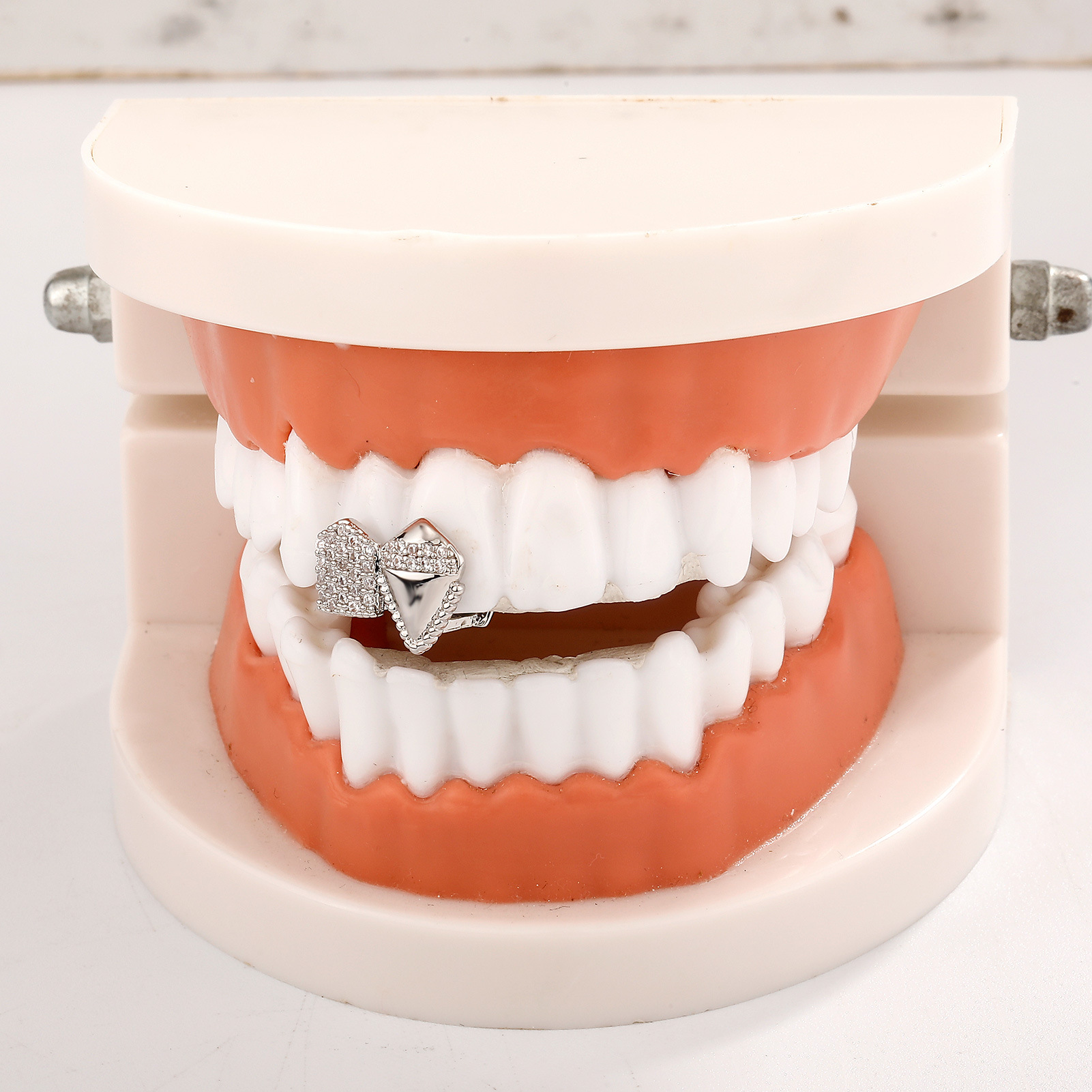 Gold-plated Zircon Vampire Fangs Grill For Halloween Costume_voghion.com