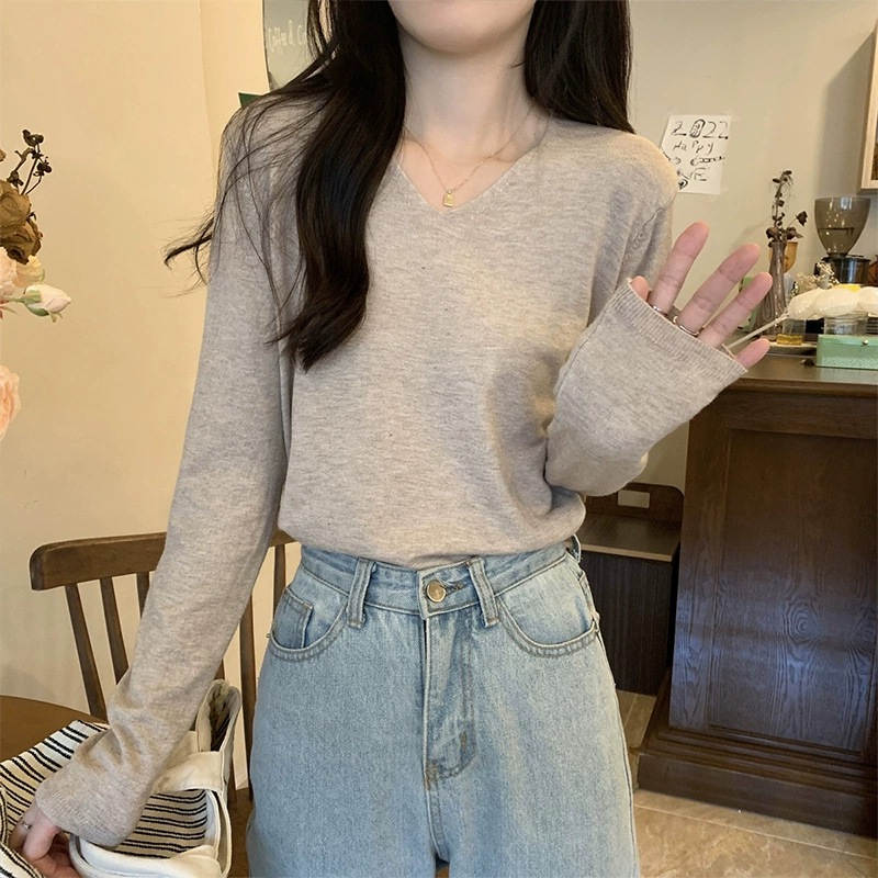 Цельный вязаный свитер в ленивом стиле с V-образным вырезом, Женский весенне-осенне-зимний мягкий клейкий Топ, покрывающий живот, рубашка с дофаминовым низом