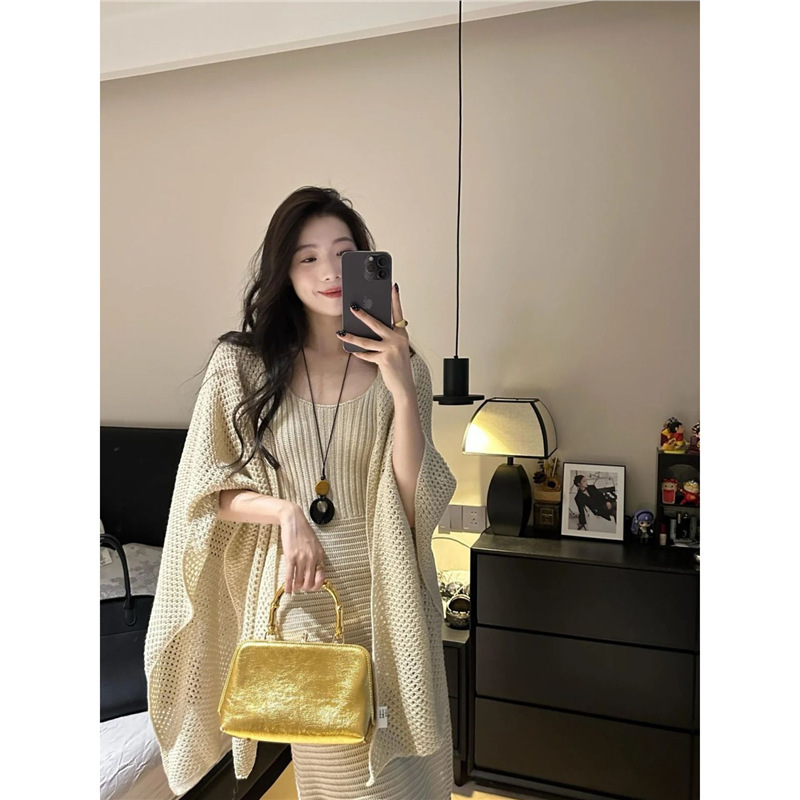 慵懒风穿搭一整套女初秋法式复古针织显瘦连衣裙披肩上衣两件套装|undefined