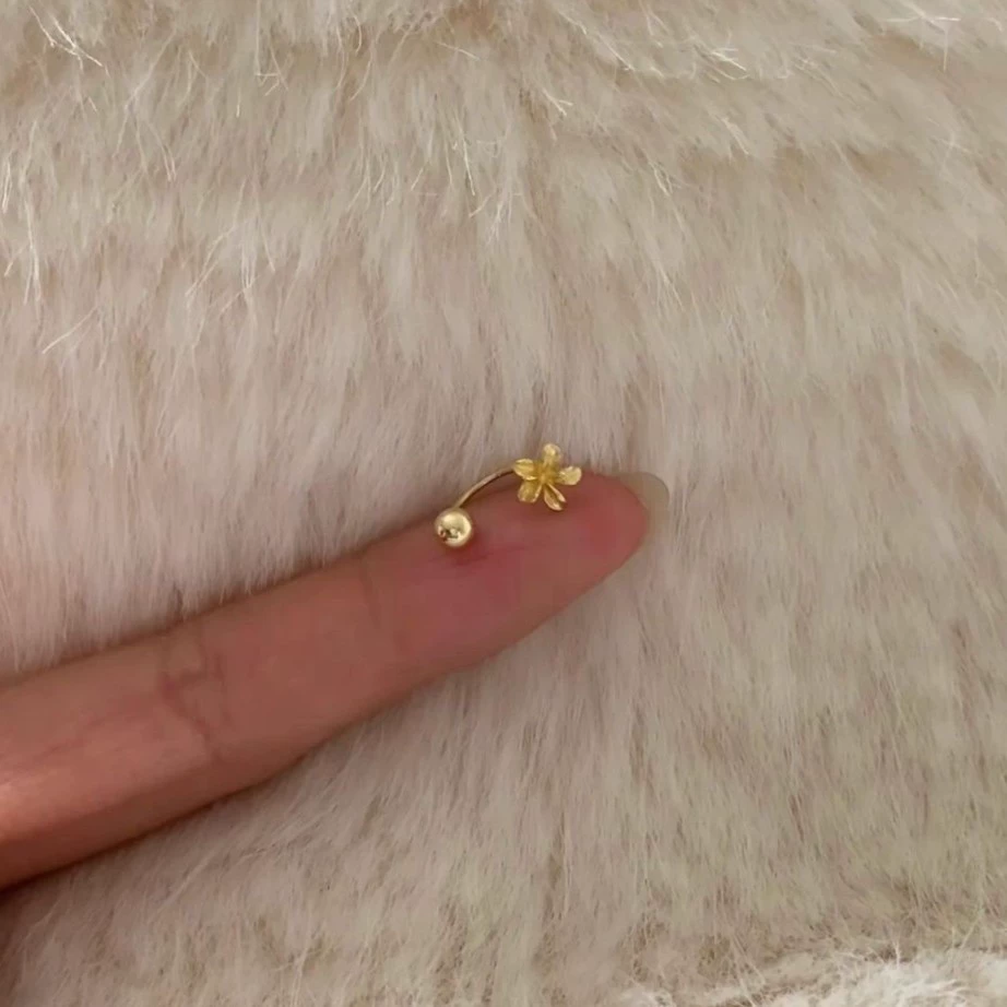 Два ремни стиль серьги лепестки винт серьги фея темперамент два ремни U-образные задние серьги-серьги нишевые чувство дизайна