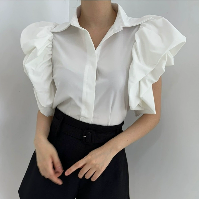 Корейская шикарная летняя нишевая элегантная свободная повседневная короткая однобортная рубашка с пышными рукавами и лацканами для женщин