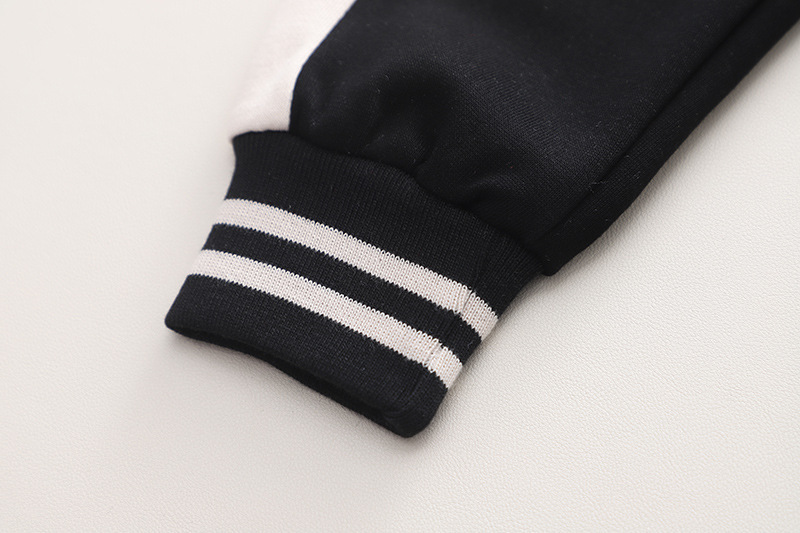 Boys' 2023 Spring New Fashionable Children's Wear Korean Version Handsome Alphabet Baseball Jersey Three Piece Set_voghion.com