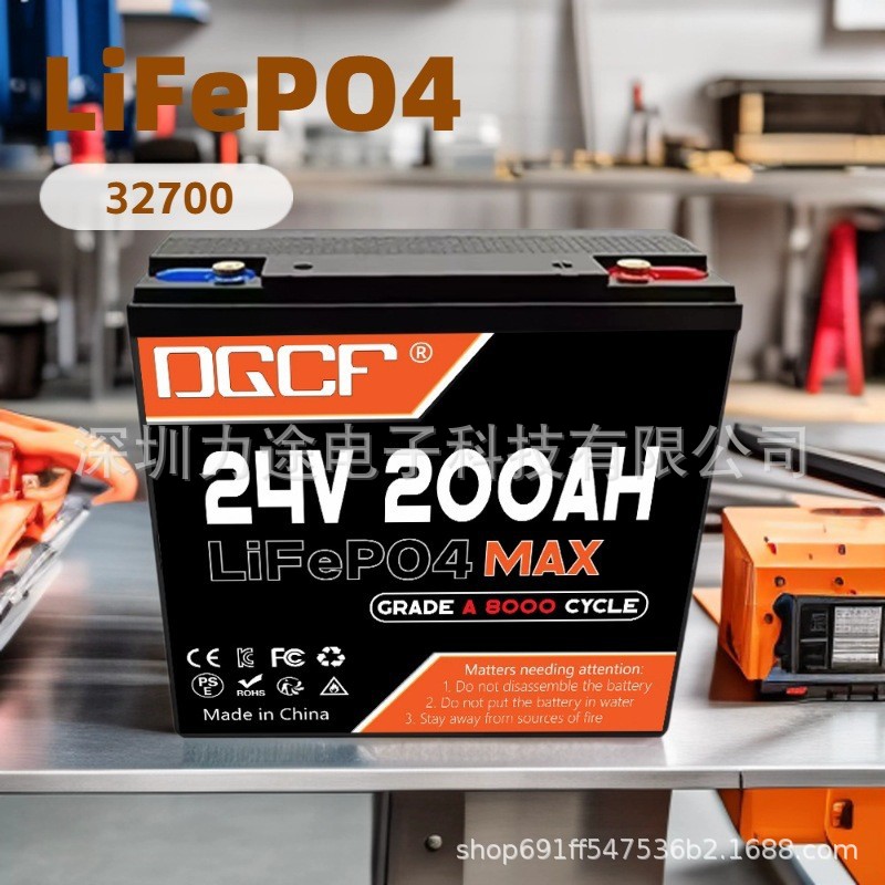 Batería de fosfato de hierro de litio de 24V 200Ah con alta potencia BMS recargable adecuada para RV RV off-road