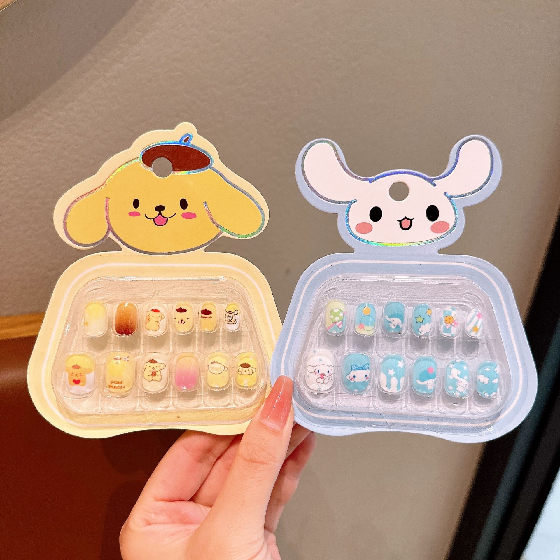 Niños Kulomi dibujos animados bebés usar uñas niñas lindas manicure parches de uñas impermeables para usar