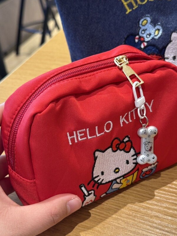 新しいキティかわいい刺繍化粧品バッグポータブル大容量収納コイン旅行雑貨小さな正方形バッグ kt 猫|undefined