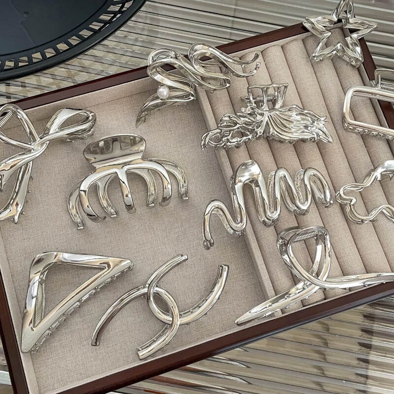 Silver Metal Hair Clip, Large Hairpin for Thick Hair, High-End Shark Clip, Korean Hair Accessory, Hairpin for Women Silver Metal Hair Clip, Large Hairpin for Thick Hair, High-End Shark Clip, Korean Hair Accessory, Hairpin for Women