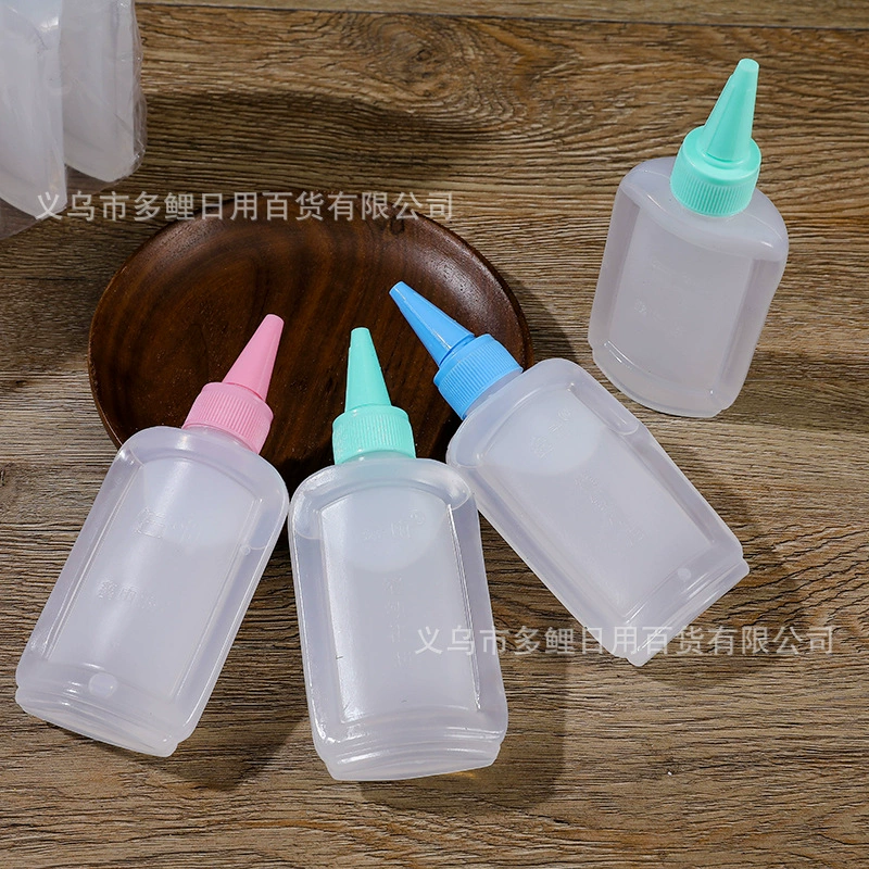 Большая бутылка швейного моторного масла для домашнего ежедневного смазочного масла белого масла Yiwu 2 юаней магазин ежедневного универмага оптовая продажа