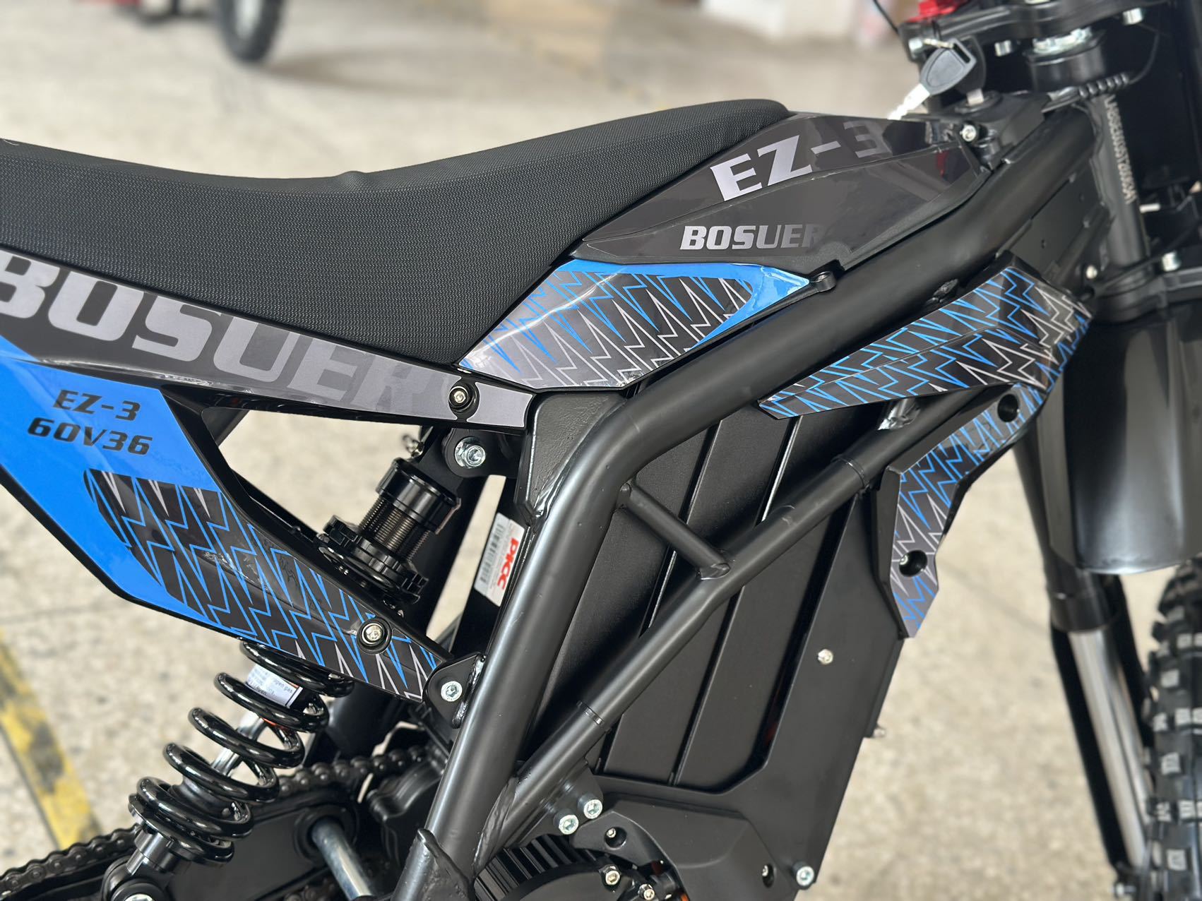 Off-road motorcycle BSE Bosuer EZ-3 motor 60V36 ternary lithium battery with a range of 80-90 kilometers