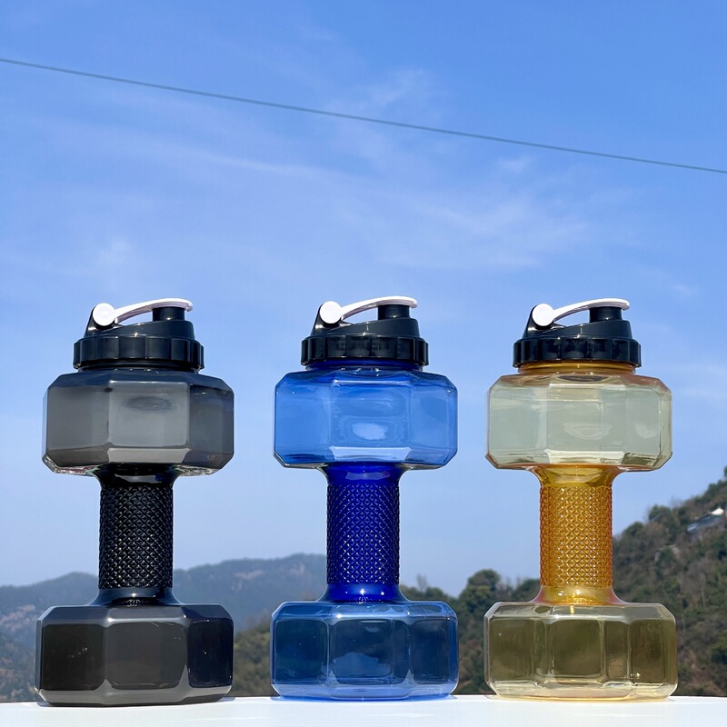 クリエイティブダンベルウォーターカップ フィットネス用注水可能プラスチックカップ 2.2L大容量 アウトドアウォーターボトル クリエイティブフィットネスウォーターカップ|undefined