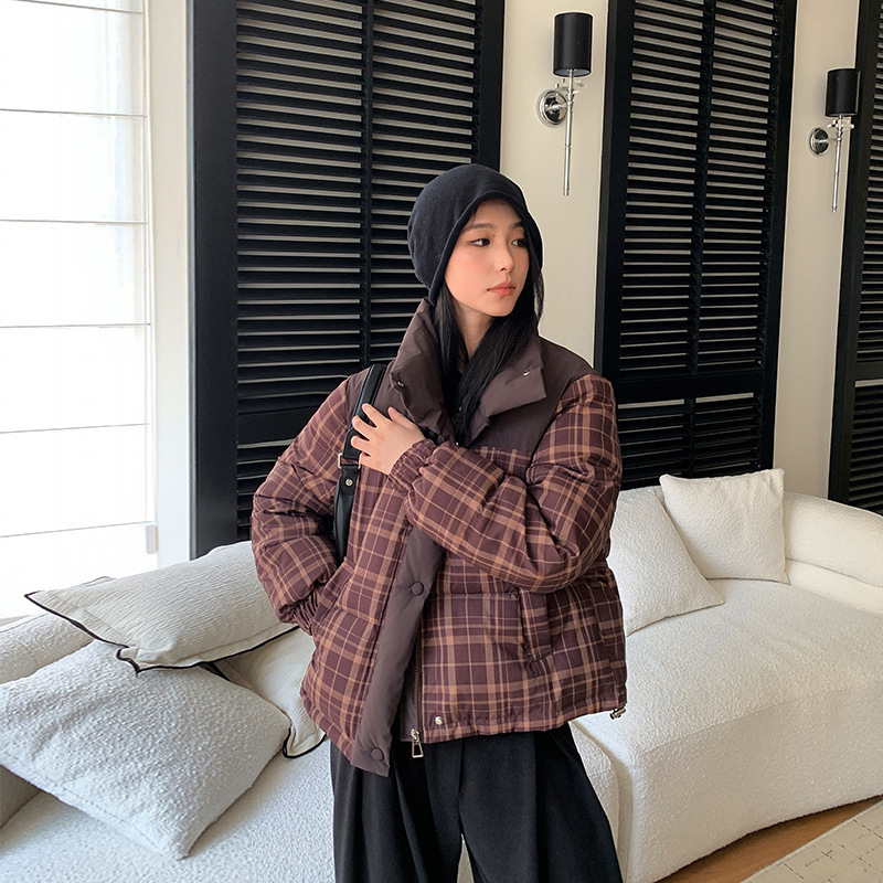 2025 ropa de algodón de plumón ropa de algodón corta impresión coreana nuevo cuello de pan chaqueta de algodón nicho chaqueta de invierno mujer