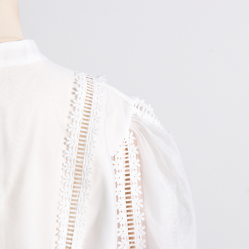 Completo due pezzi donna con top in pizzo e gonna a vita alta_voghion.com