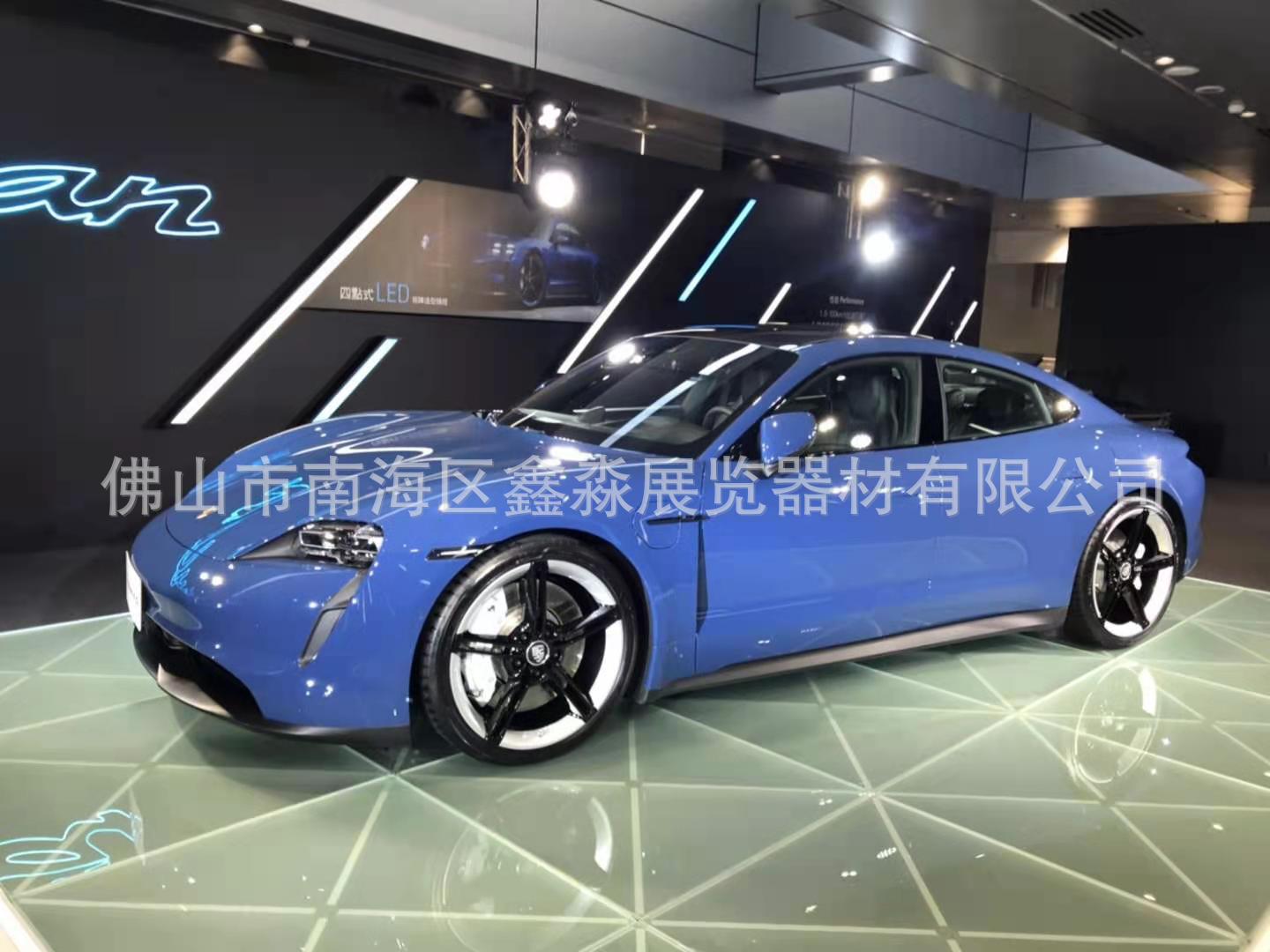 ����Դ������������ײ�װ��̨չ��չʾ����̨�滪ΪС����˹����