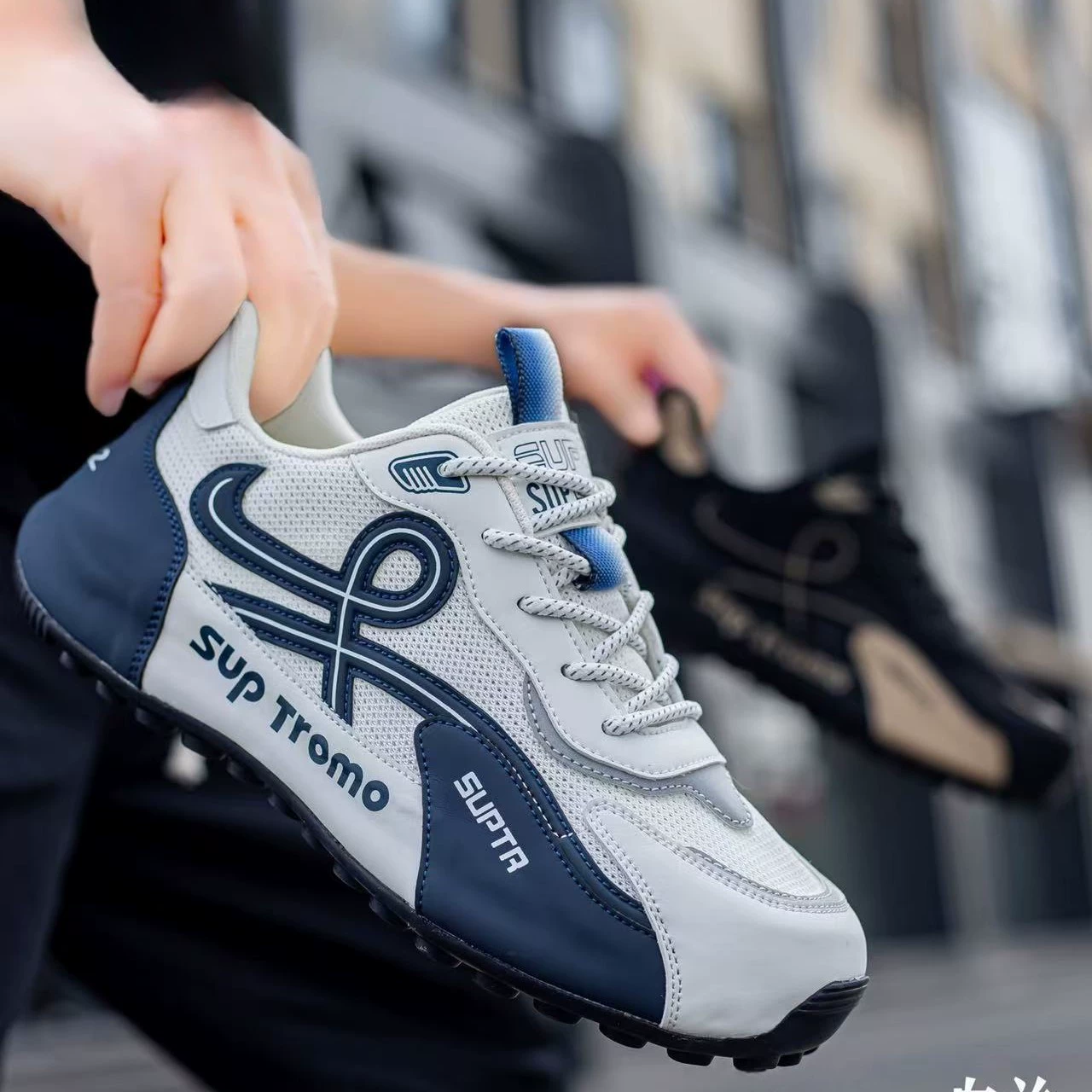 Новая мужская обувь в китайском стиле, новая повседневная спортивная обувь для походов, выбор влиятельных лиц Douyin Kuaishou, повседневная обувь, цельная прямая доставка