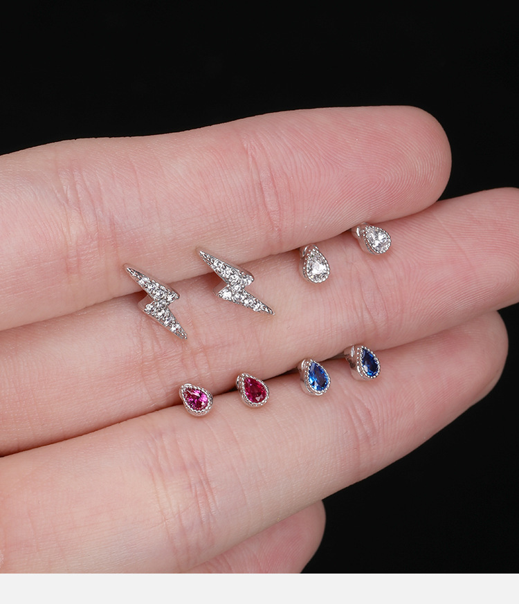 Labret piercing jewelry detail image