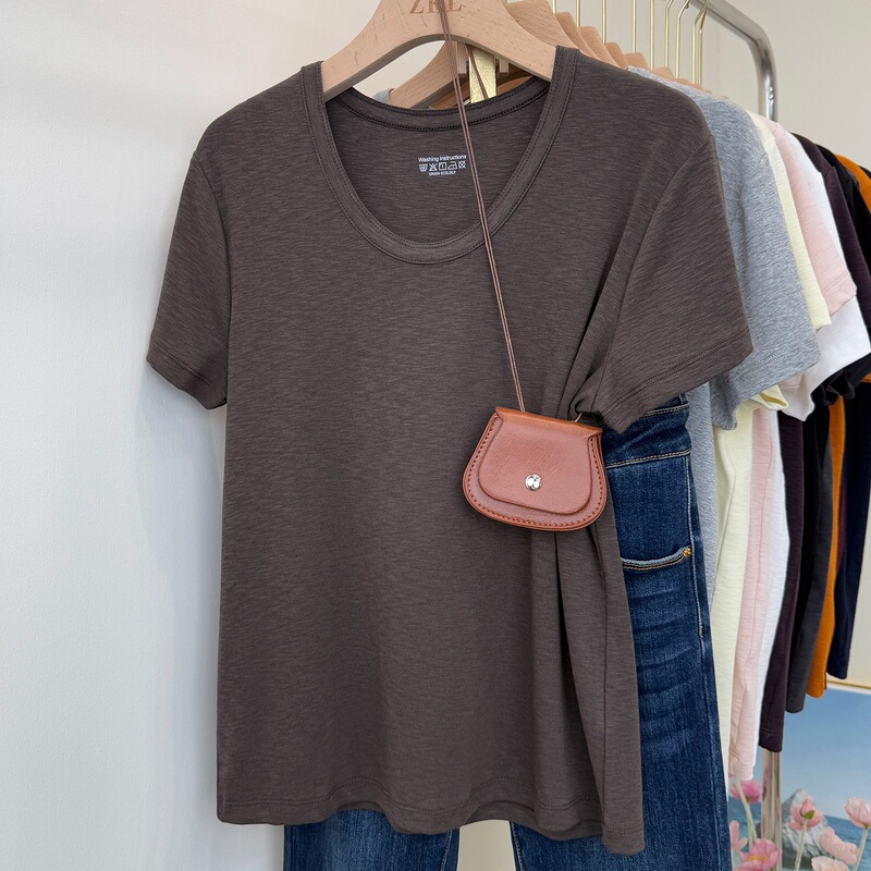 Plain Elastic U-Neck Oversized T-Shirt Top 2025 Summer New Snowflake Cotton Texture Trendy Short-Sleeve Top for Women Plain Elastic U-Neck Oversized T-Shirt Top 2025 Summer New Snowflake Cotton Texture Trendy Short-Sleeve Top for Women