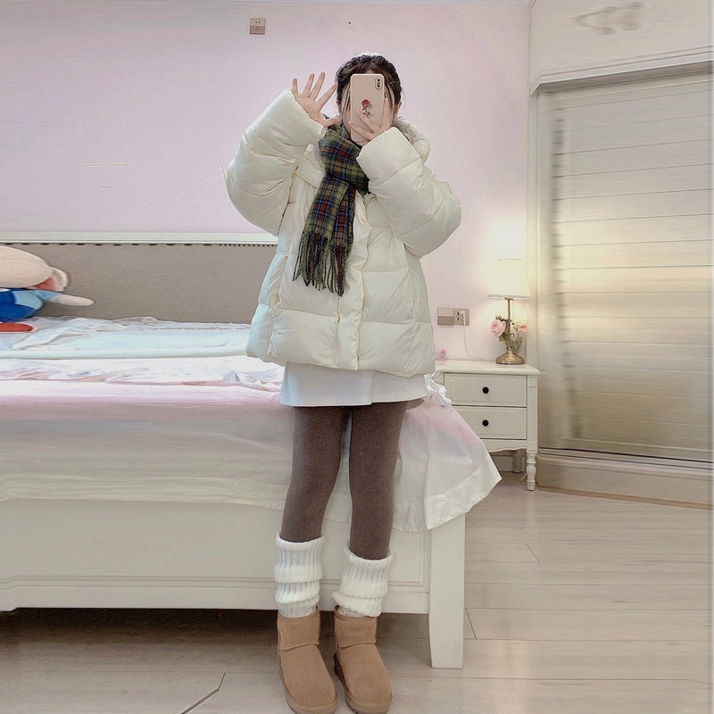 Invierno de 2025 nueva moda casual engrosada leche de la escuela de ropa de algodón de color brillante mujer chaqueta de calle frita de moda image 5
