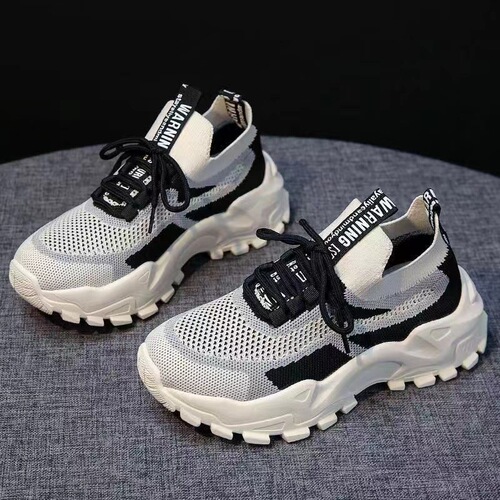 New Fashionable and Versatile Women's Shoes for Foreign Trade Dad Running Sports Shoes Popular Light Casual Shoes Anti-Slip Soft Bottom Single Shoes 
