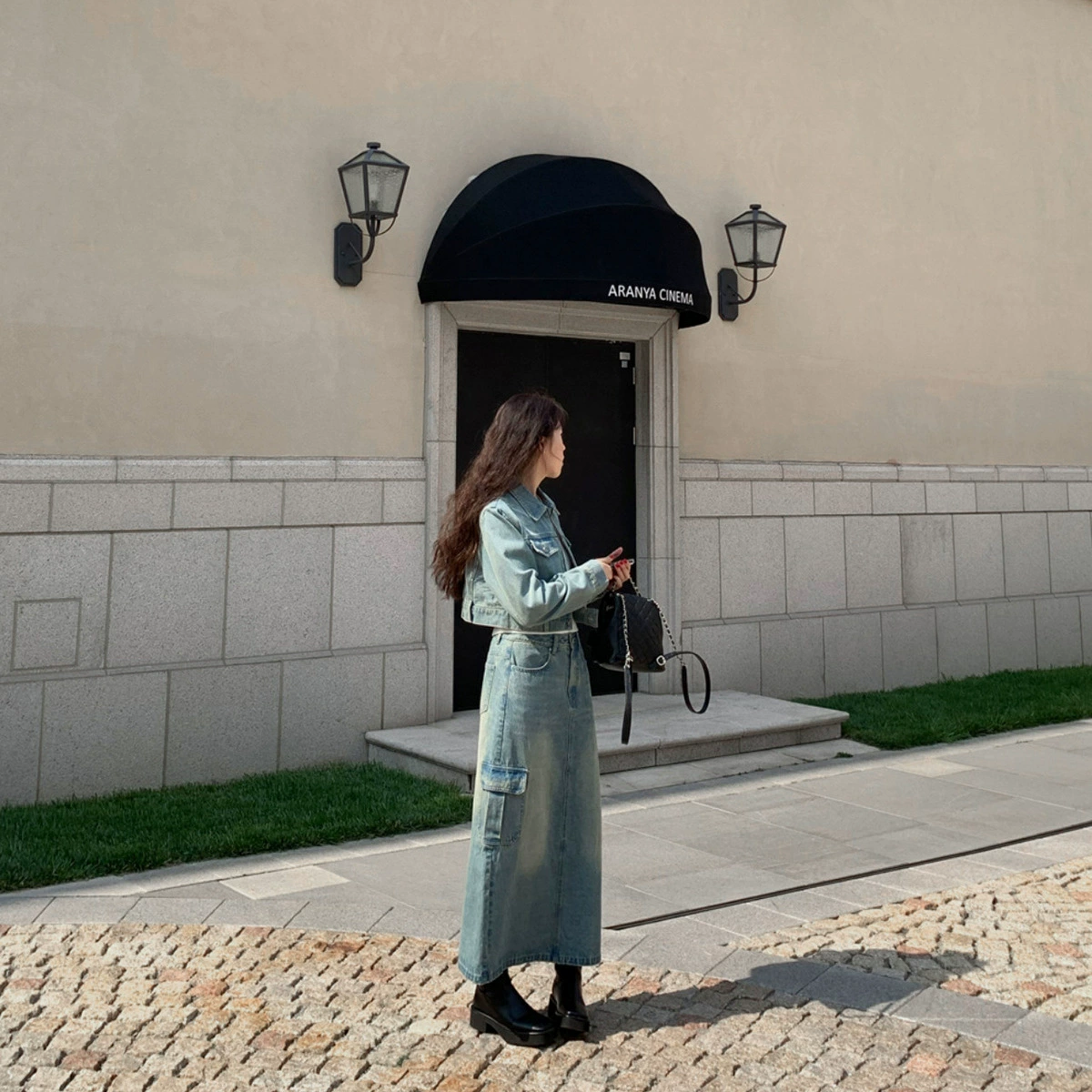 [Нет возврата] Джинсовая куртка на молнии женская осенняя корейская маленькая девочка носит короткую рубашку с лацканом