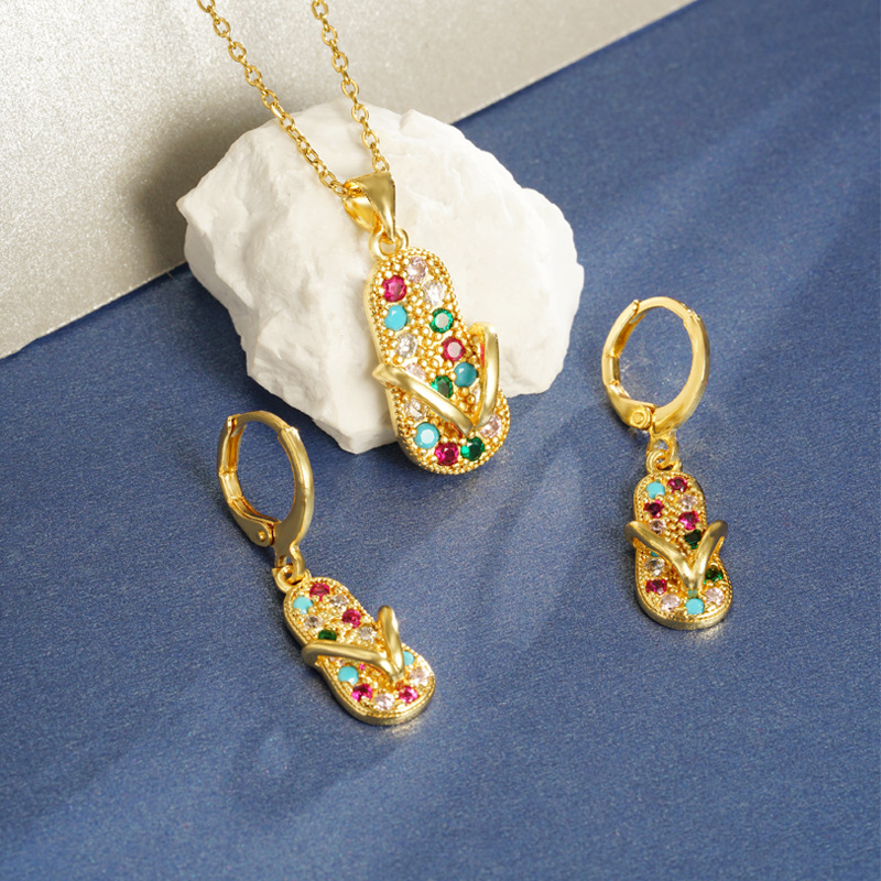 Nuevo diseño de collar de oro de arena vietnamita sensación de diamantes zapatillas pendientes mujeres nicho no se desvanecen joyas al por mayor