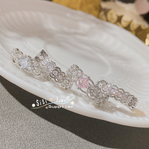 SIsi Lace Honeycomb Snowflake Gemstone Ring Vintage Gold Plated Curved Brushed Zirconia Ring Stackable