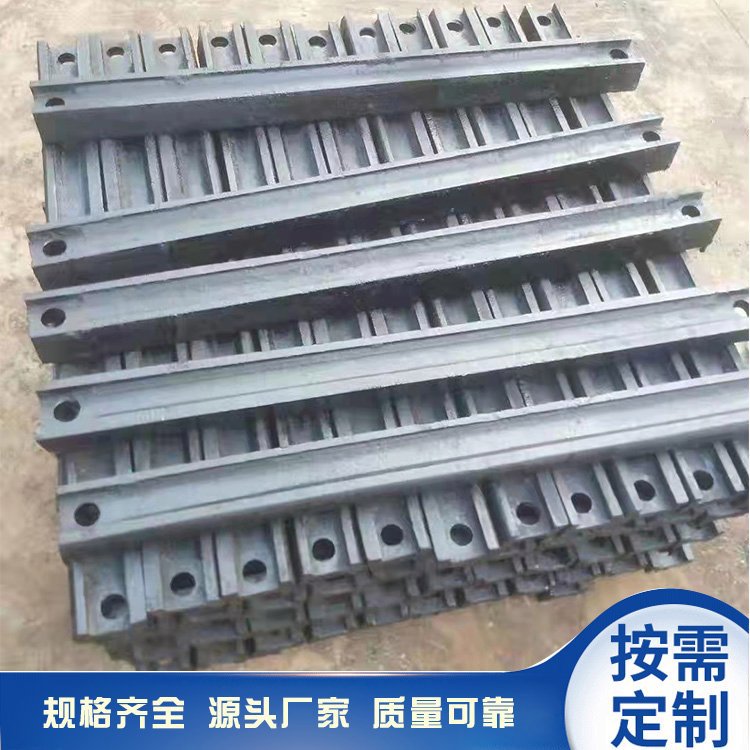 厂家现货铸造刮板 矿用刮板机刮板 40T锰钢铸造刮板 机械设备配件
