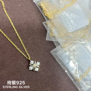 ���yS925С���OӋ�S�𽻲�������p�ݰٴ�߼��W荂��Է�ɫ��