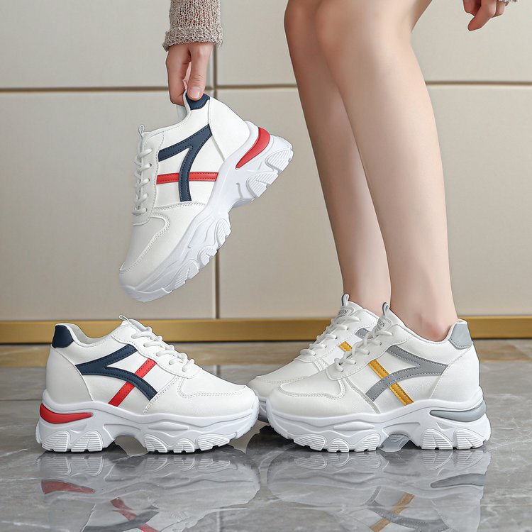 Taizhou Large Size 4142 Small Sports Shoes 2025 Autumn and Winter New Lace-Up Casual Shoes Women's Leather Sports Shoes