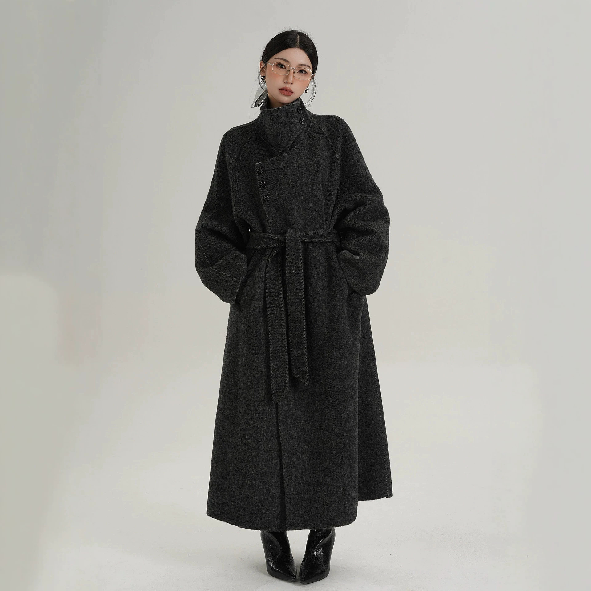 Elegant High-Neck Design, Belt-Waisted Long Double-Sided Wool Coat, Women's Autumn/Winter New Style, Simple Style Woolen Jacket
