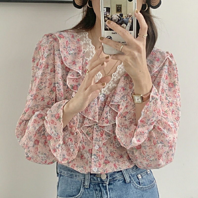2025 Spring and Summer New Style Chiffon Shirt with Ruffled Collar and Lace Stitching, Sweet Floral Shirt, Loose Fit