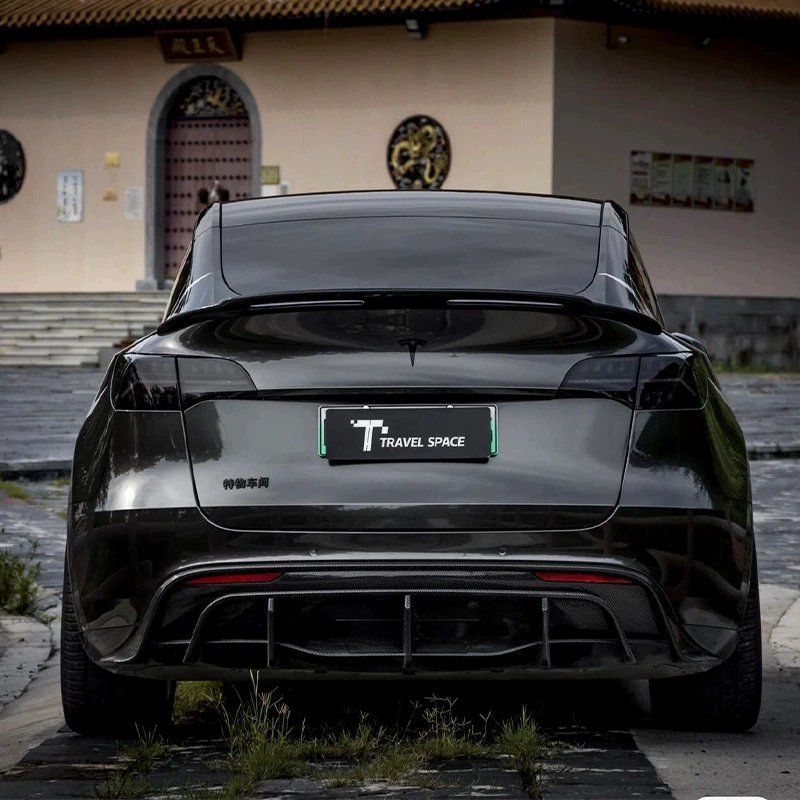 Подходящий к Tesla Model, задняя губа модификация, черный воин может установить крючок прицепа без разрушения установки