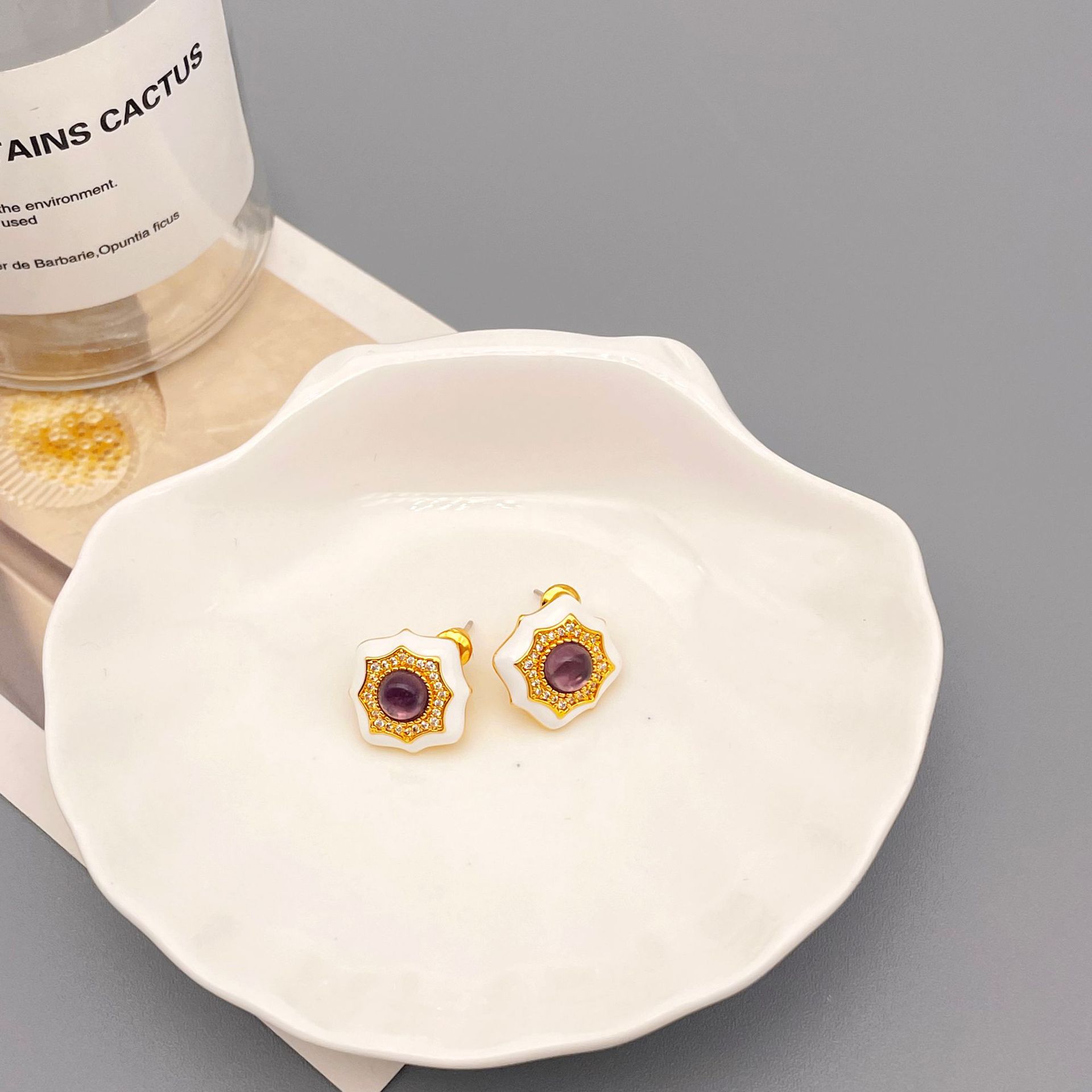 Vintage Style Flower Copper Enamel Gold Plated Artificial Crystal Rhinestones Ear Studs 1 Pair