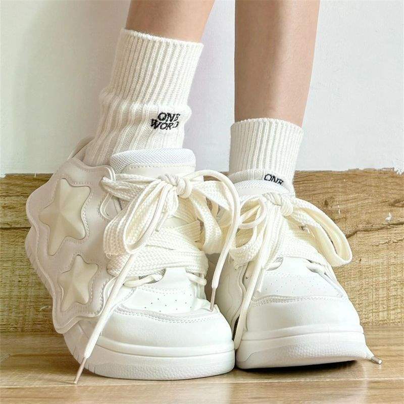 Zapatos de skate super suaves de estrellas para mujeres 2025 otoño nueva tendencia de moda versátil zapatos de pan esportivos casuales ligeros