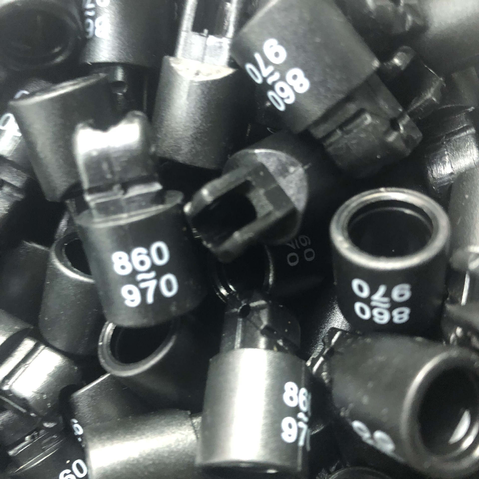 承接塑胶移印加工  圆型纽扣型产品丝印