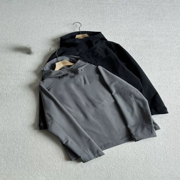 72062 Hooded Outdoor Jacket