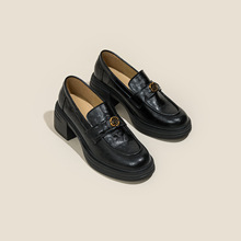 �F؛~Ӣ���͹ź�ט���ЬŮ2025�¿�ָ�ɽ�軨��ȹ�Ӻ�ɫСƤЬ