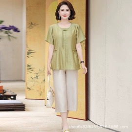 女式针织衫;中老年休闲套装;中老年衬衫