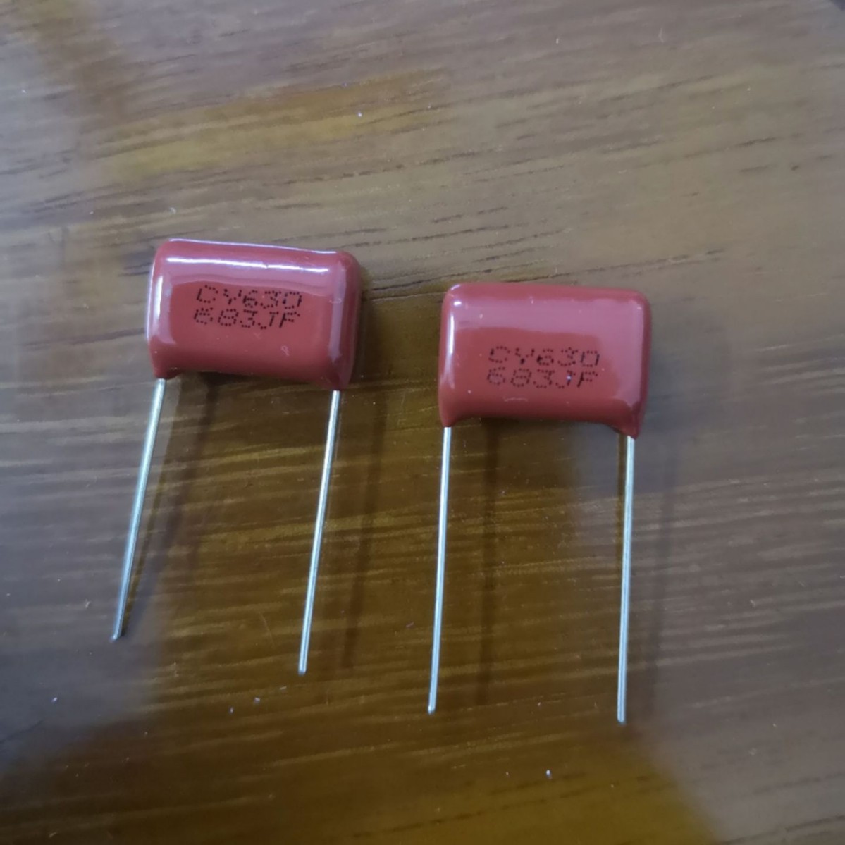 全新CBB电容 683  0.068uf 630V  薄膜电容 脚距：15mm