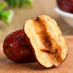 Wholesale 160g No-Core Fragrant Crispy Red Dates with Peanut Brittle Snack Pack Crispy Red Dates