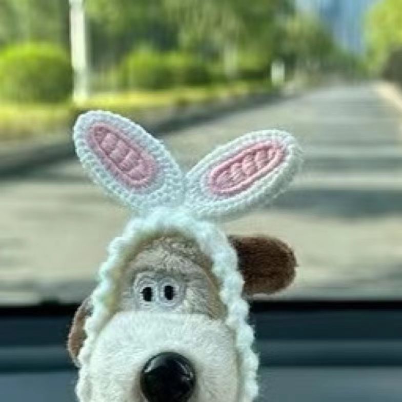 車のスクリーンオーナメント、かわいい犬の車のディスプレイ、ぬいぐるみオーナメント、男性と女性の人形の装飾|undefined