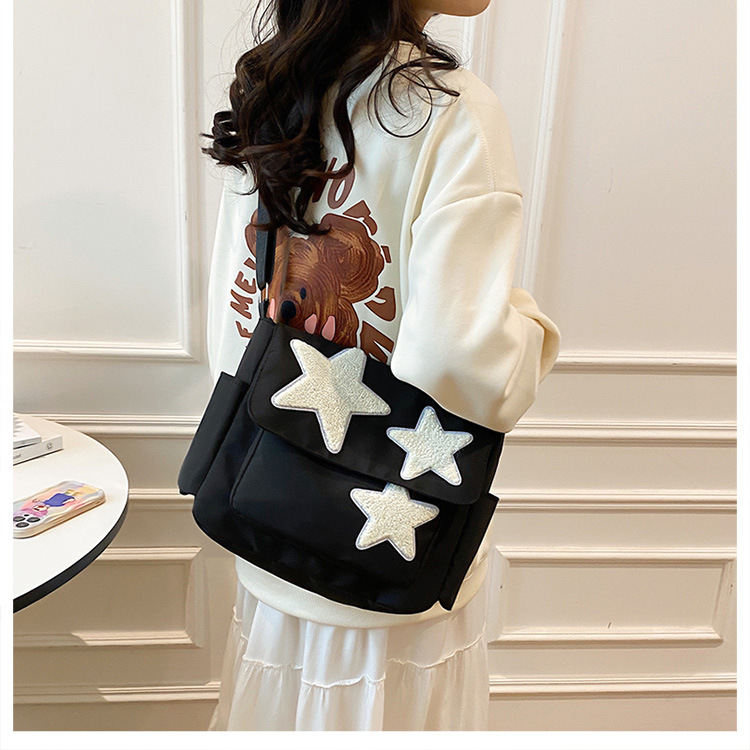 Cross-border wholesale large-capacity five-pointed star canvas single-shoulder bag, cute school style crossbody bag, student commuting bag for classes undefined