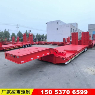 液压爬梯低平板半挂车 折叠式爬梯钩机板车 双节液压爬梯拖车尺寸