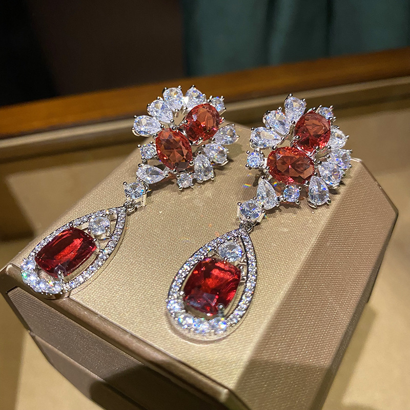 Ruby elegant fashionable earrings drop-shaped