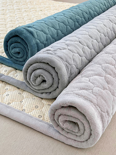 Wholesale Grade A Soy Milk Velvet Mattress Pad Soft Cushion Winter Blanket Thick Warm Home Bed Cushion Mat Throw Blanket