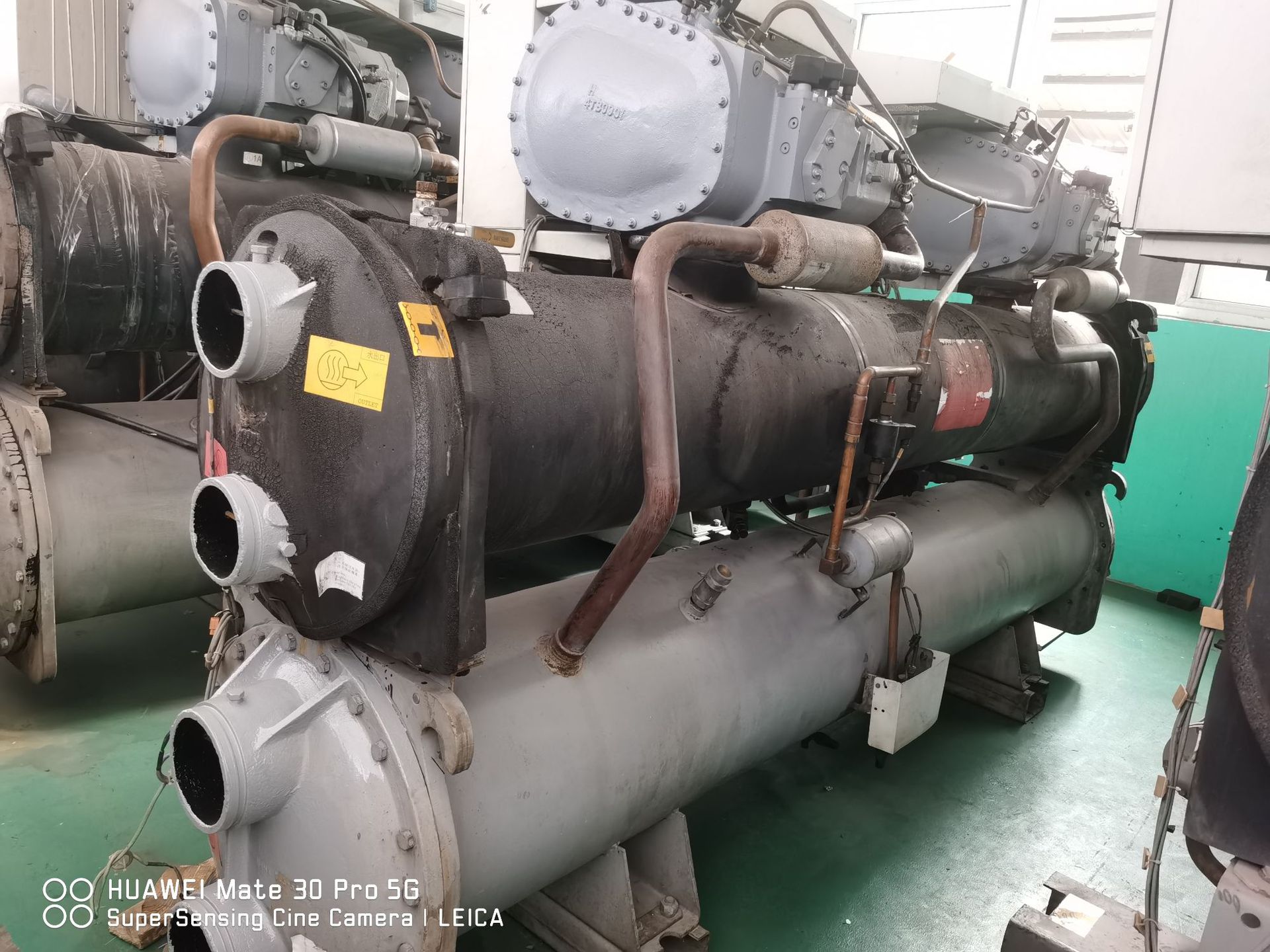 扬州市广陵区出售开利离心机组30HXC200B 制冷量455kw