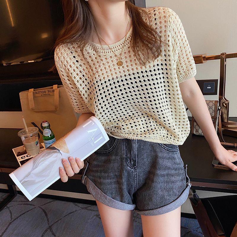 Camisa de manga corta hueca, estilo fino de verano para mujer, sentido de diseño, blusa holgada y elegante de nicho