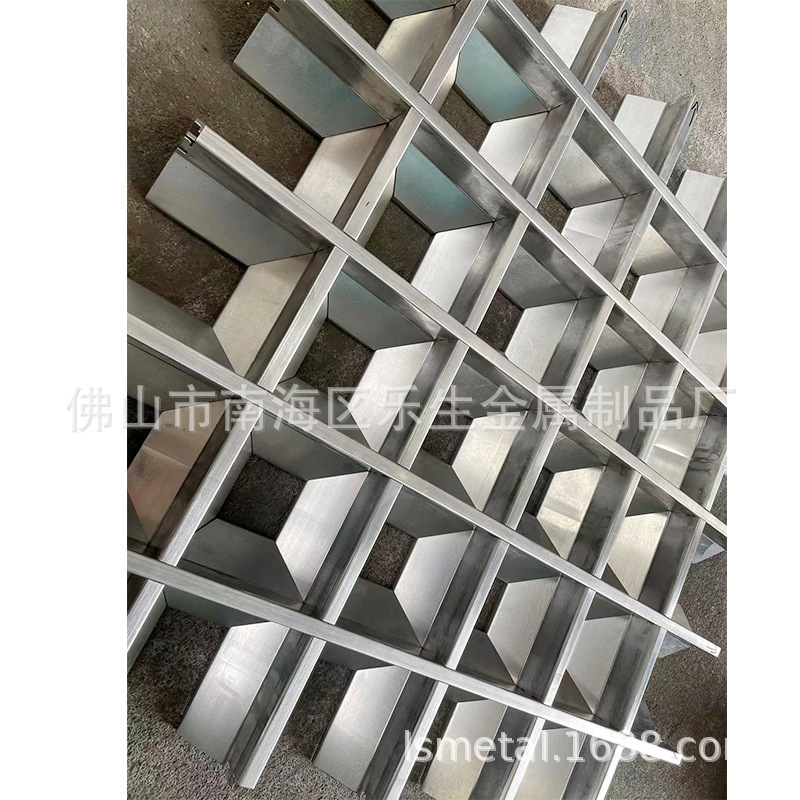 Y型铝格栅   吊顶铝格栅  塔型铝格栅 异形铝格栅生产设备