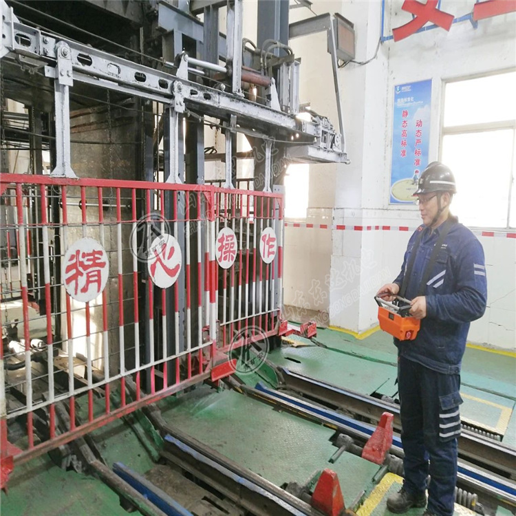 立井操车系统之销齿式推车机 井口车场用绳式推车机