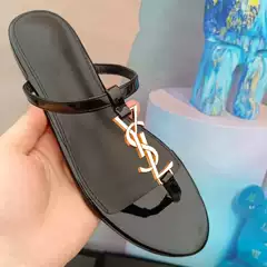 2024 summer new metal letter outerwear fashion women's slippers foreign trade women's shoes beach retro non-slip one-word slippers