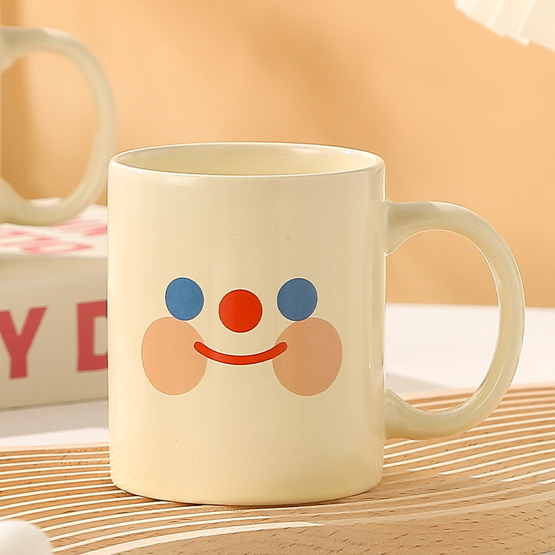 高颜値insアニメかわいいクリーム黄色ruanfuマグカップ米黄陶磁器カップ女子がコップを飲む|undefined