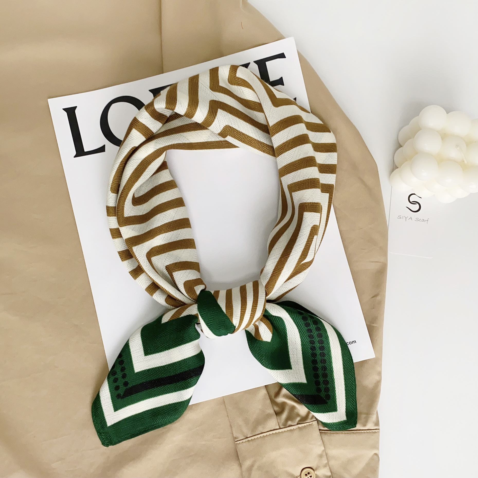 Small Square Scarf Cotton And Hemp Black And White Geometric Style_voghion.com